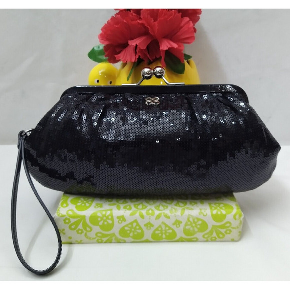 Coach Handbags - Coach Black Sequin Kisslock Framed Large Evening Clutch - Wristlet